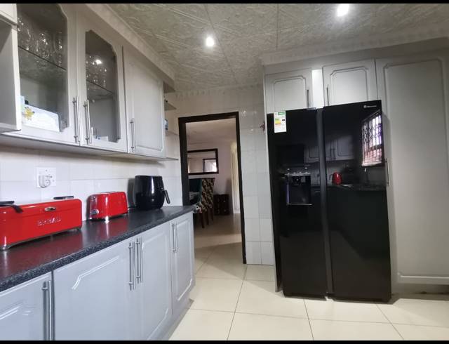 3 BEDROOM HOUSE FOR SALE IN KATLEHONG SOUTH